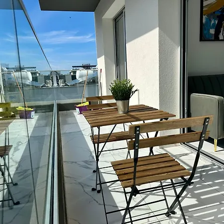 شقة New 1 Bedroom Flat In Aglatzia *