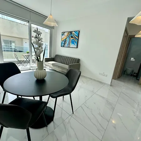 New 1 Bedroom Flat In Aglatzia *